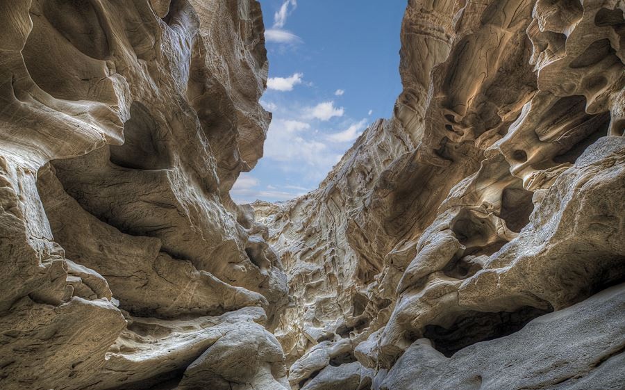 تنگه چاهکوه قشم