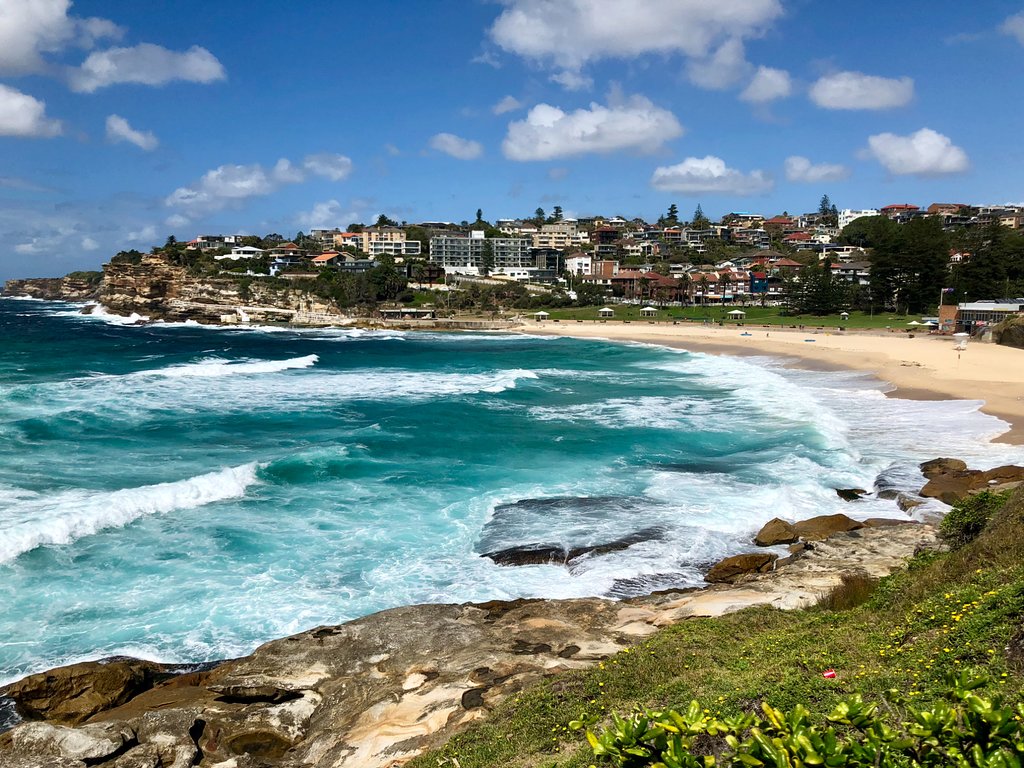 مسیر پیاده روی ساحلی از بوندای به کوگی