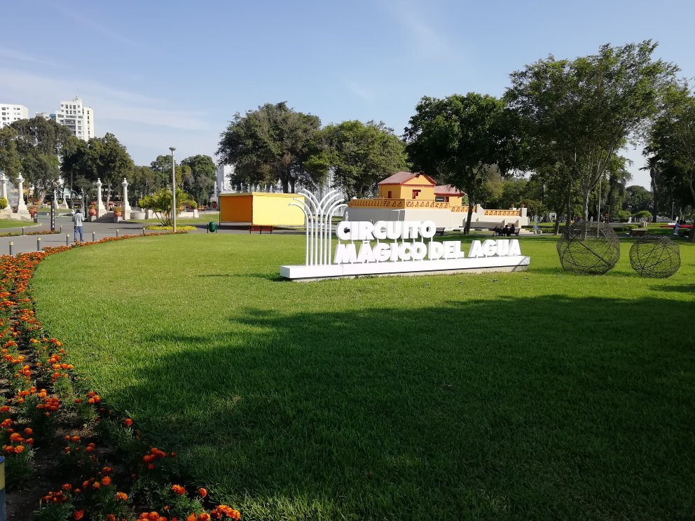 پارک سیرکویتو مجیکو