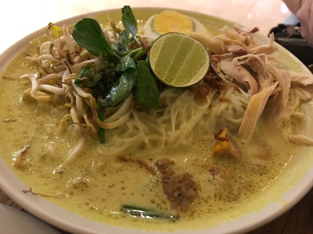 مرکز خرید گرند