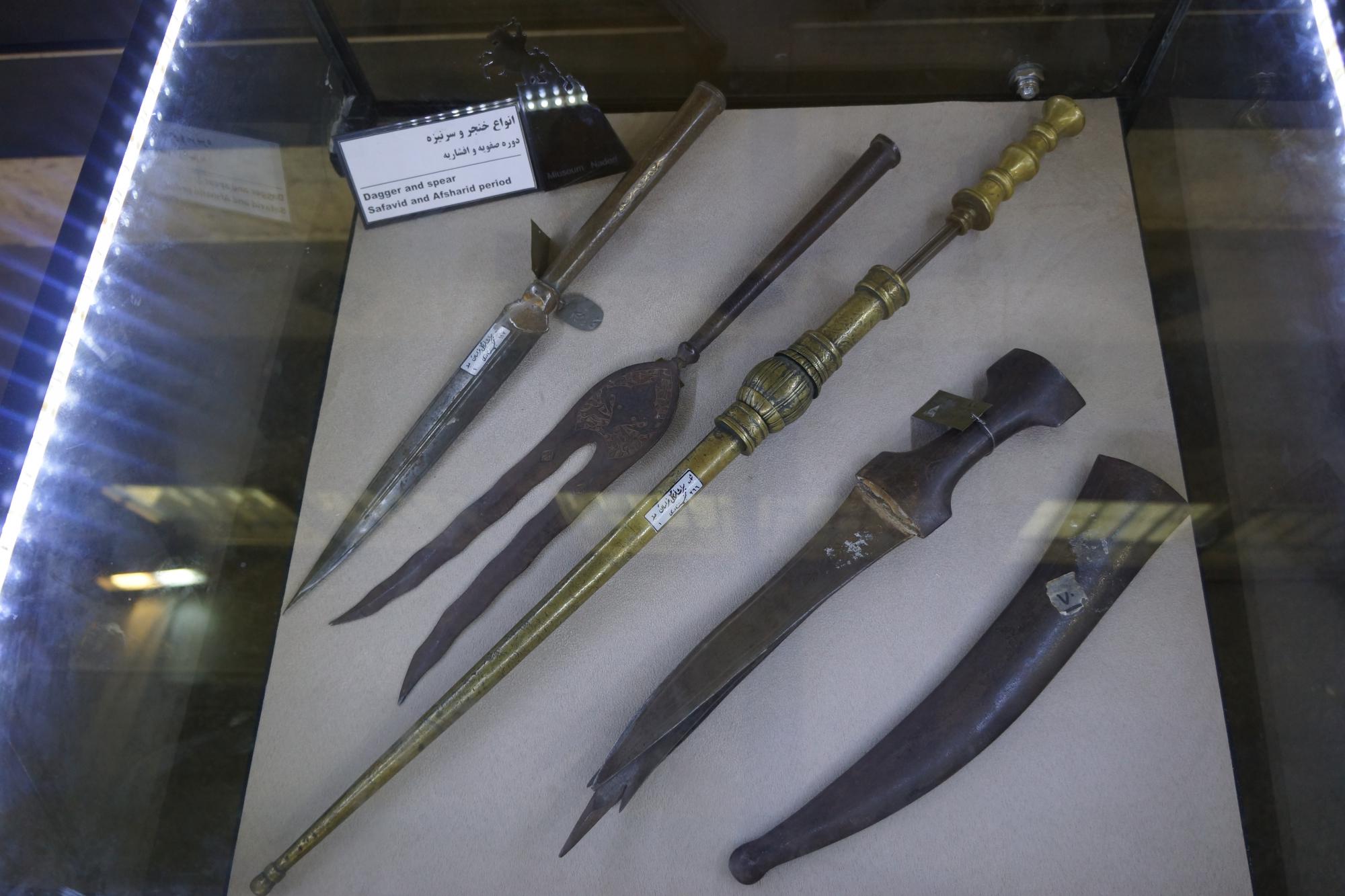 آرامگاه نادرشاه