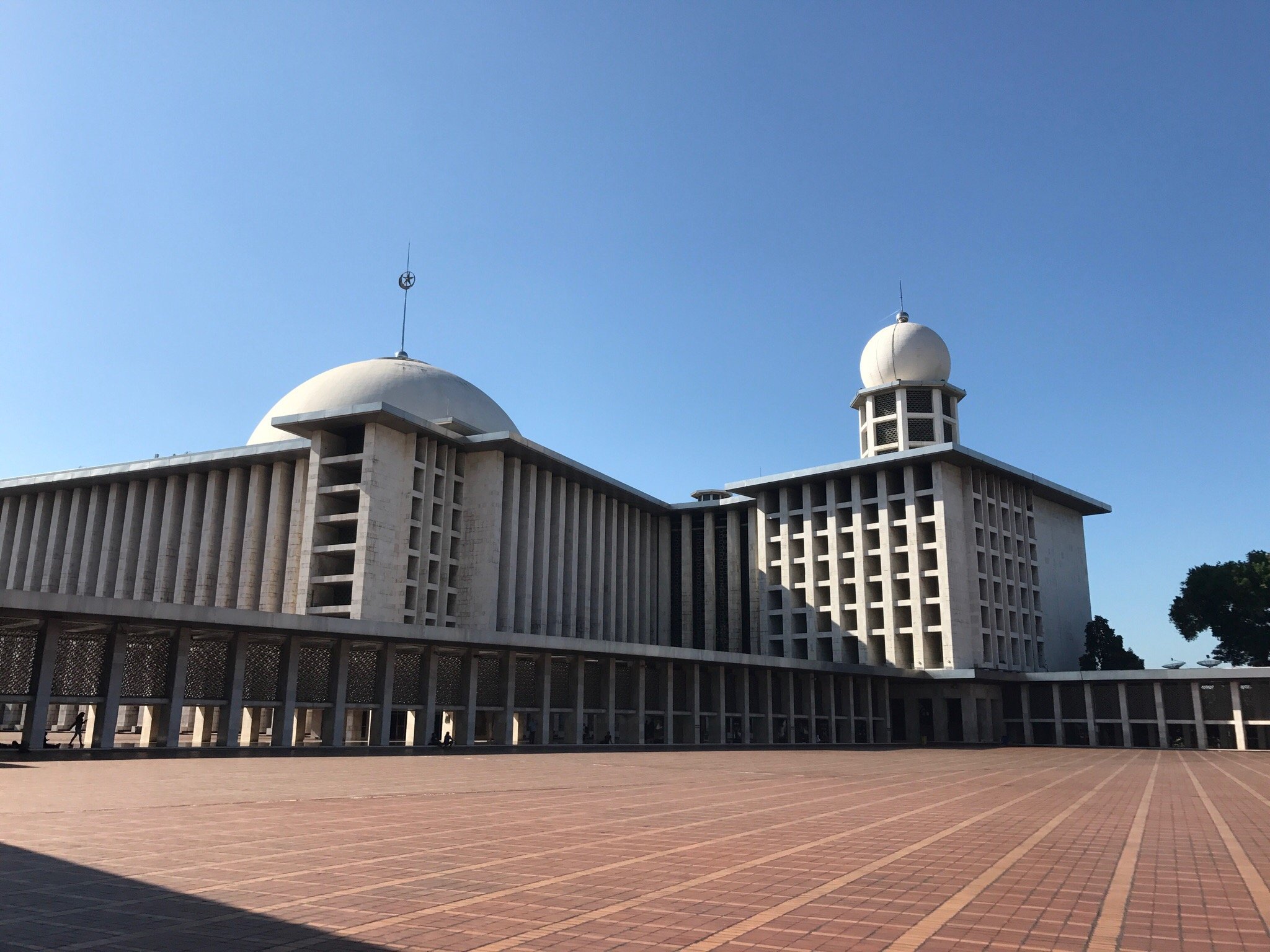 مسجد استقلال