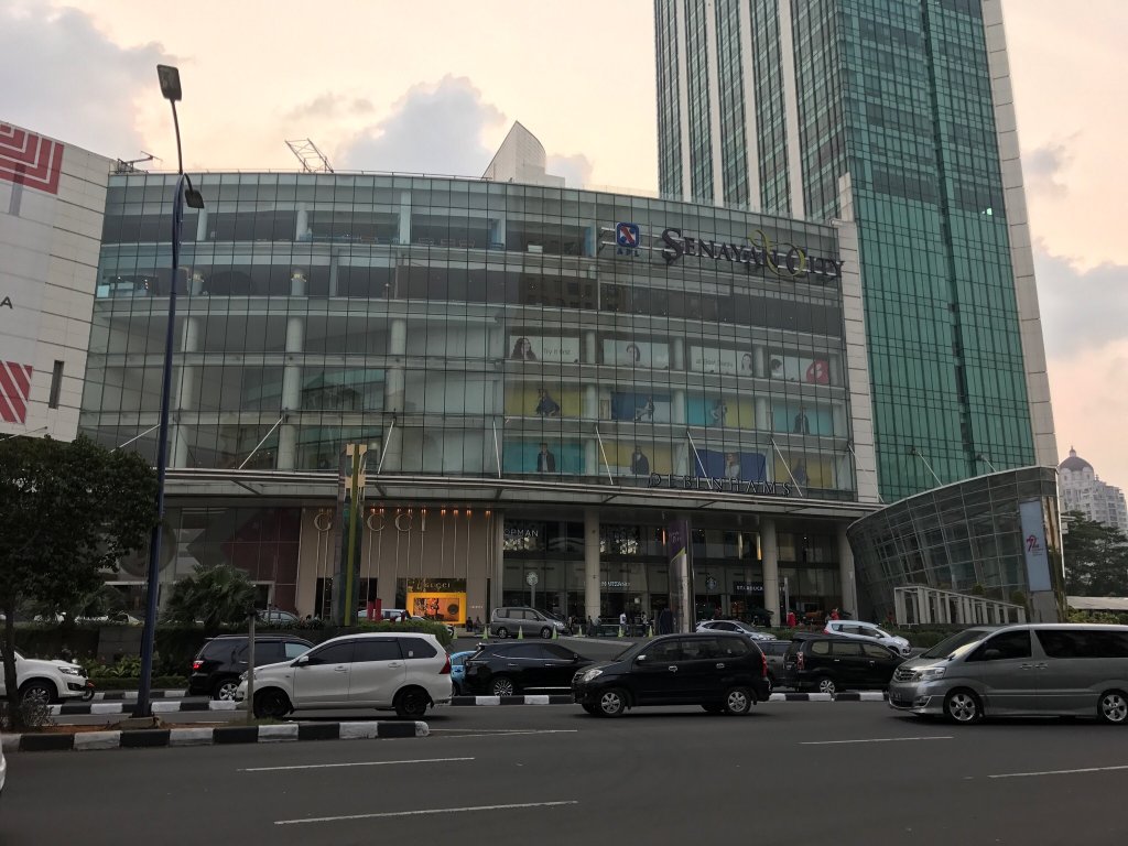 مرکز خرید پلازا سنایان