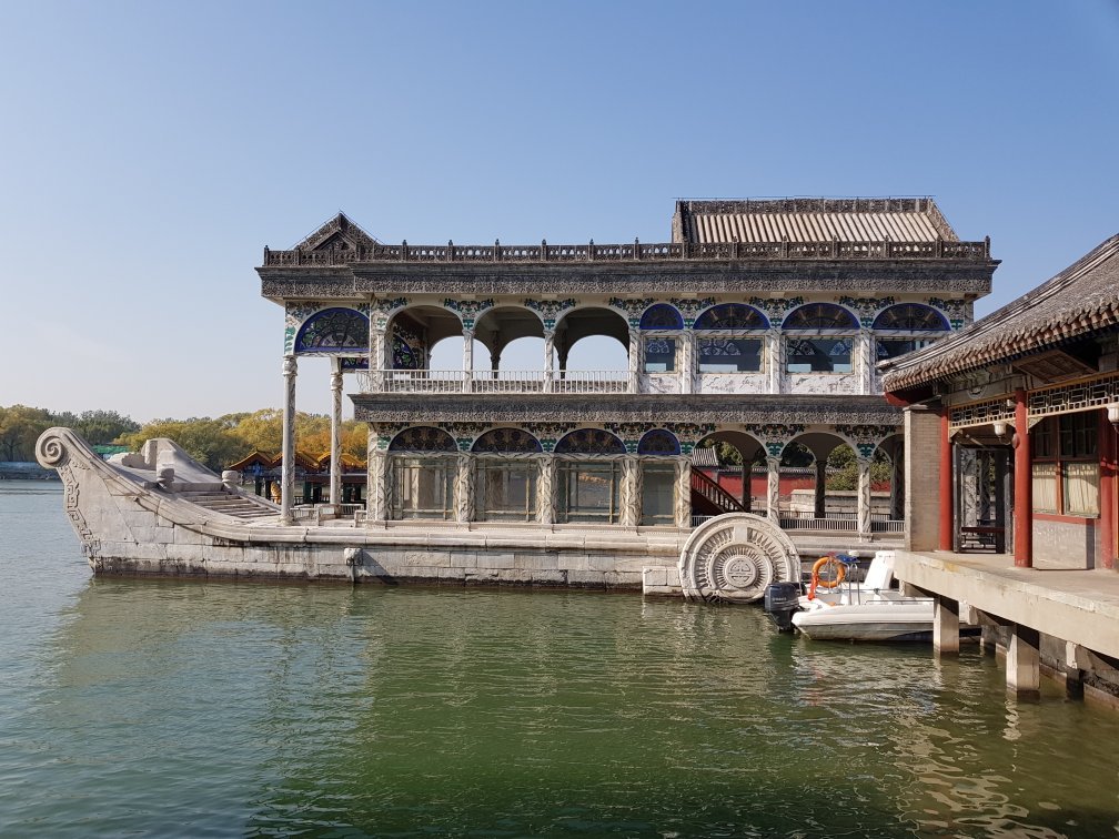 راهرو سرپوشیده کاخ تابستانی پکن