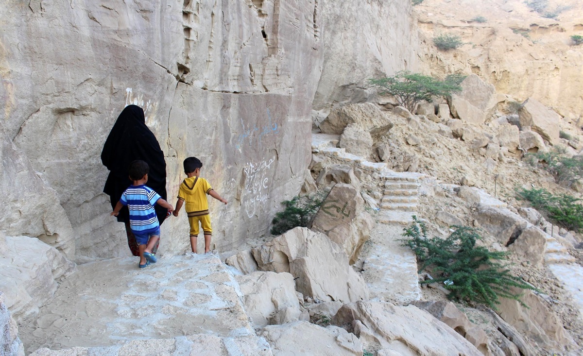 غارهای سه گانه بان مسیتی