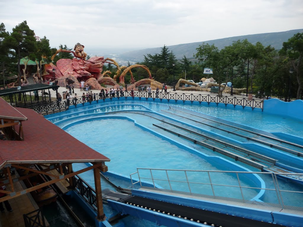 پارک آبی جینو تفلیس