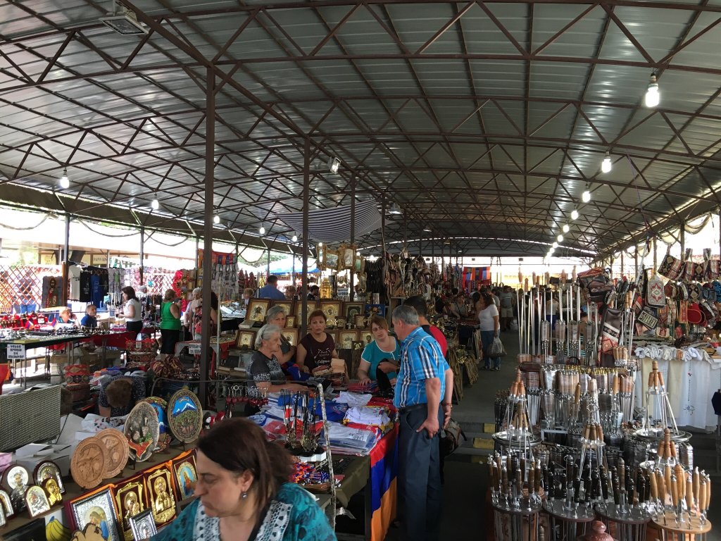 بازار ورنیسیج ایروان