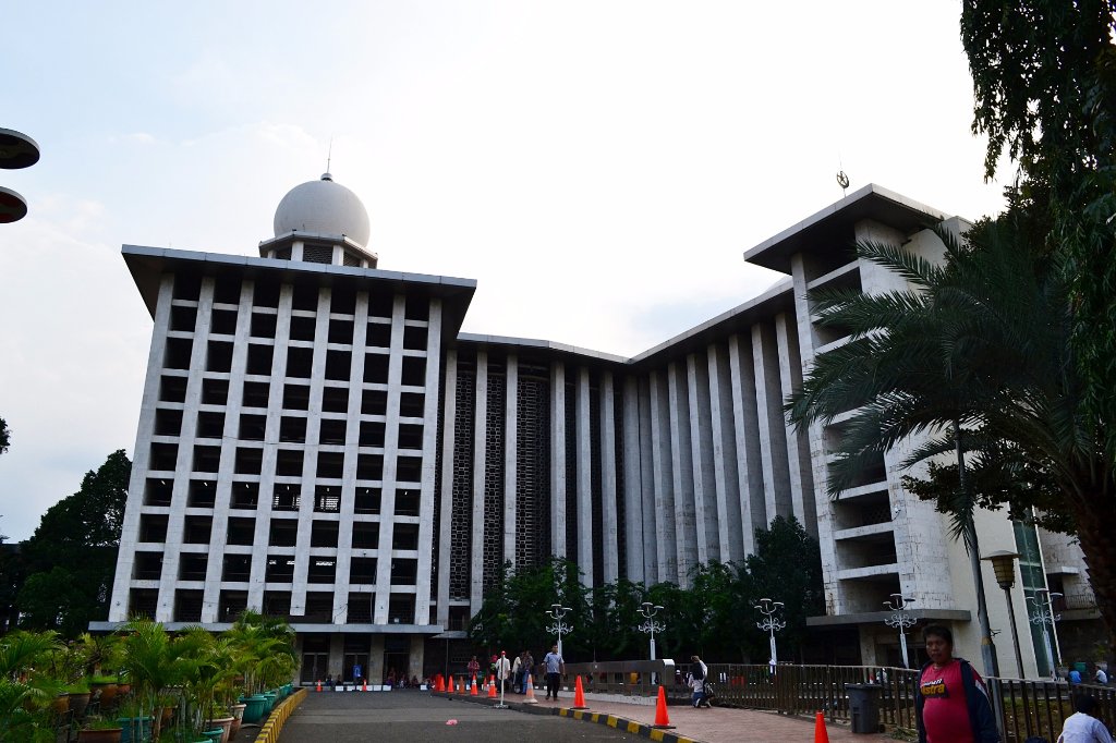 مسجد استقلال