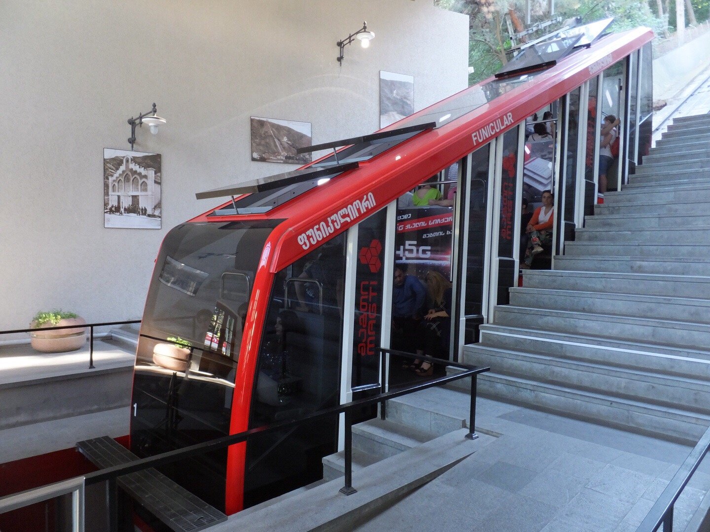 قطار فونیکولار تفلیس