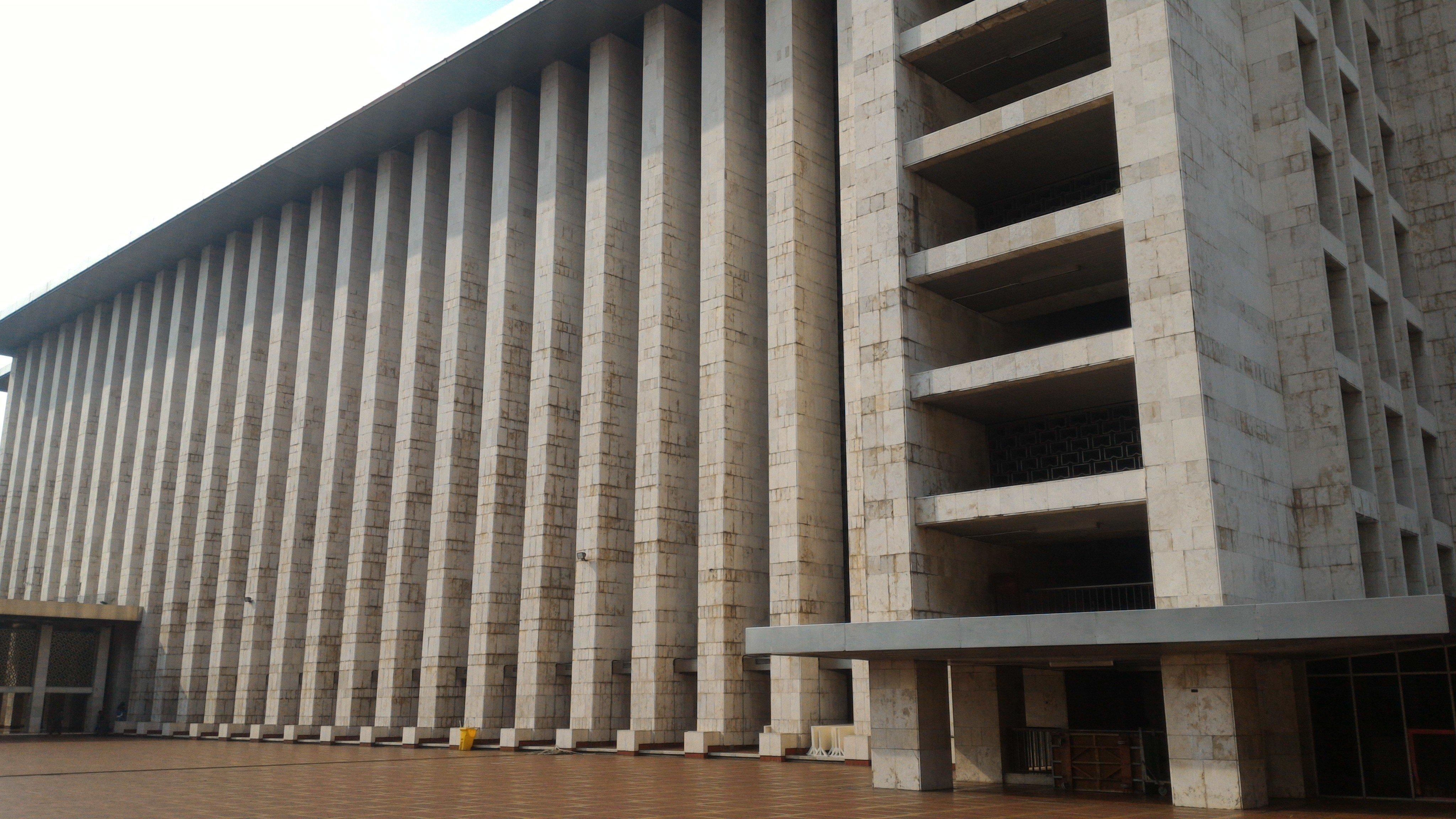 مسجد استقلال