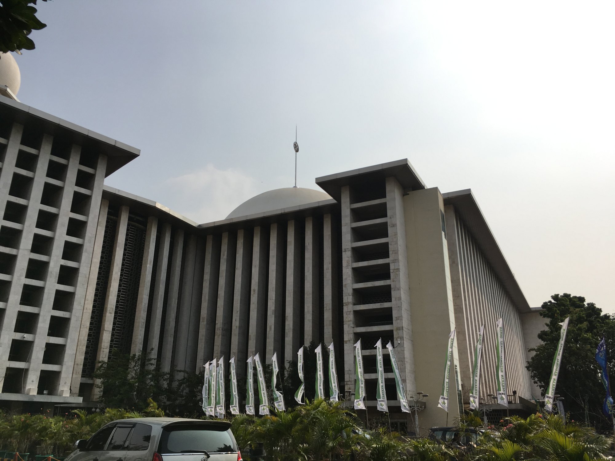 مسجد استقلال