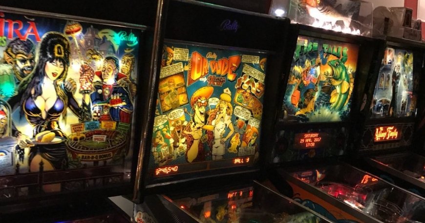 موزه پین بال بوداپست موزه پین بال بوداپست