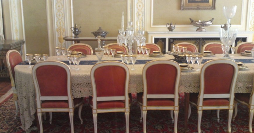 کاخ نیاوران