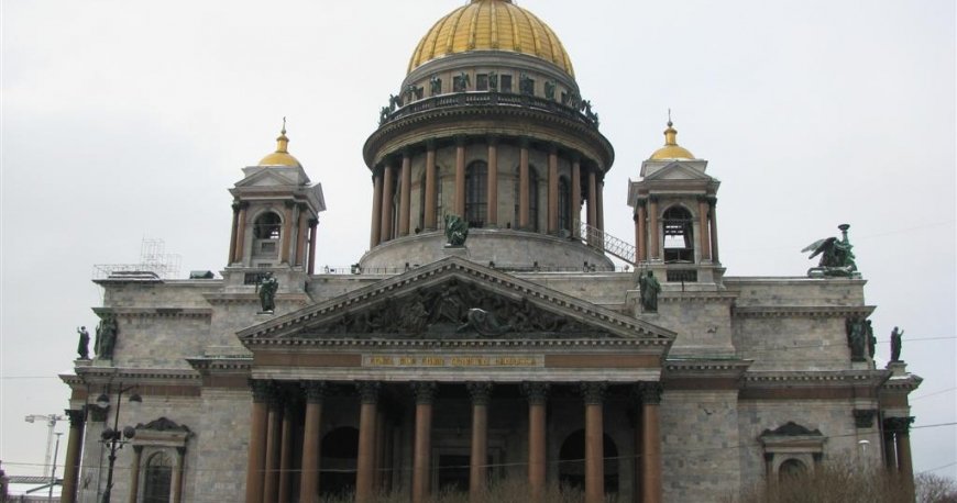 کلیسای جامع سنت ایزاک