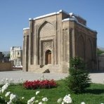 گنبد علویان