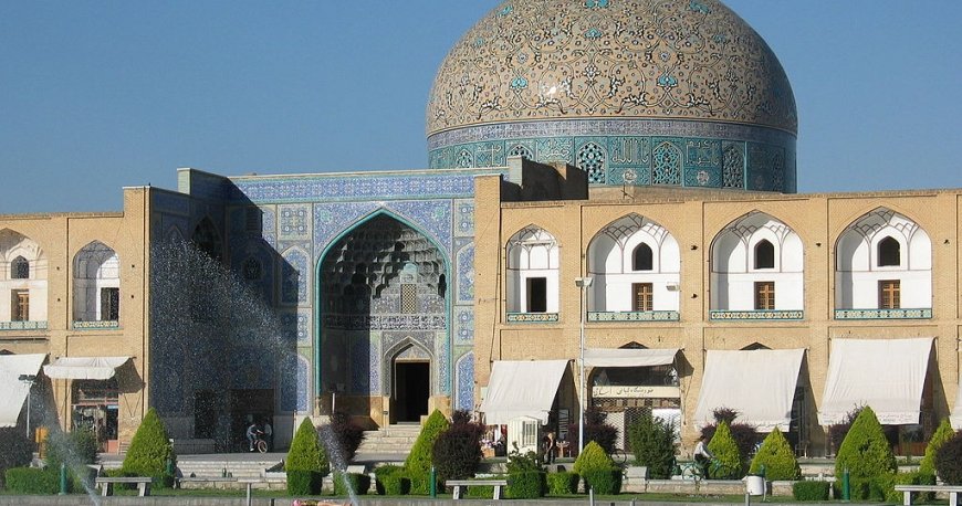 مسجد شیخ لطف الله