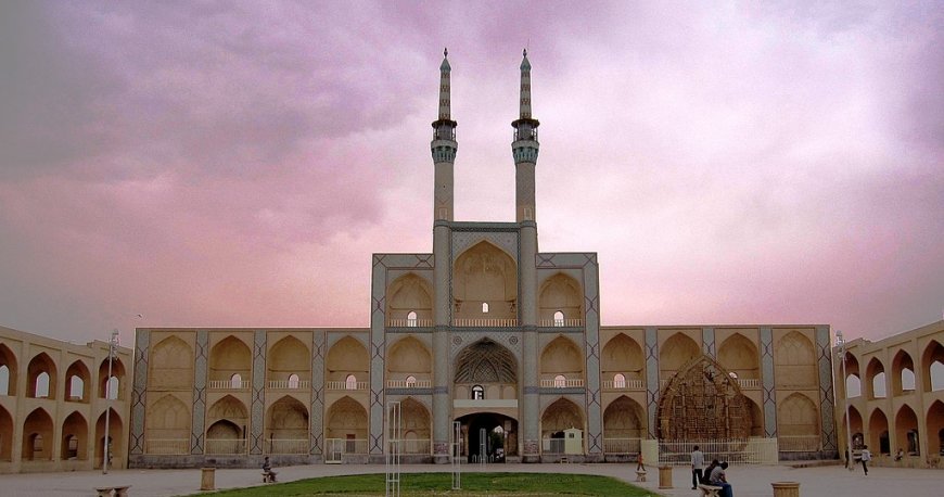 میدان امیر چخماق یزد