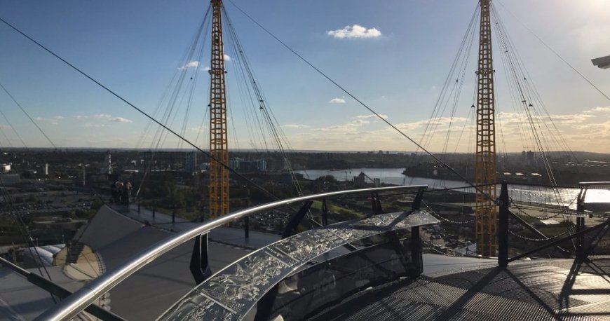 بام اوتو (O2) لندن