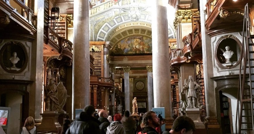 کتابخانه ملی اتریش وین کتابخانه ملی اتریش وین