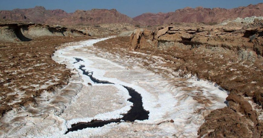 غار نمکدان قشم