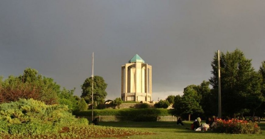 آرامگاه باباطاهر