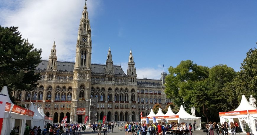 میدان رتوسپلاتز وین میدان رتوسپلاتز وین