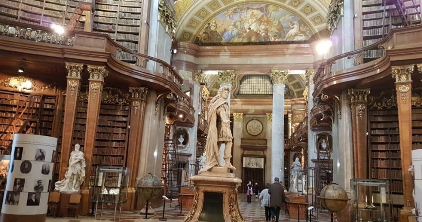 کتابخانه ملی اتریش کتابخانه ملی اتریش