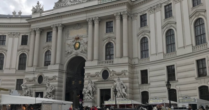 موزه امپریال پالاس وین موزه امپریال پالاس وین