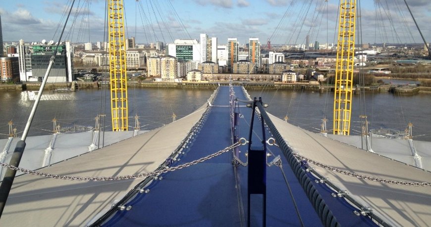 بام اوتو (O2) لندن