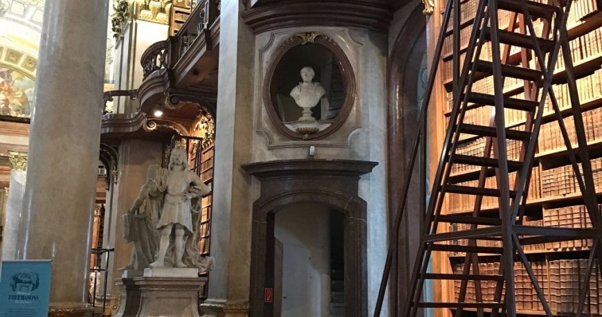 کتابخانه ملی اتریش وین کتابخانه ملی اتریش وین