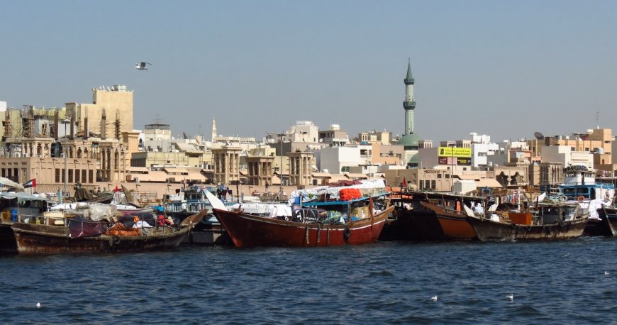 اسکله بر دبی