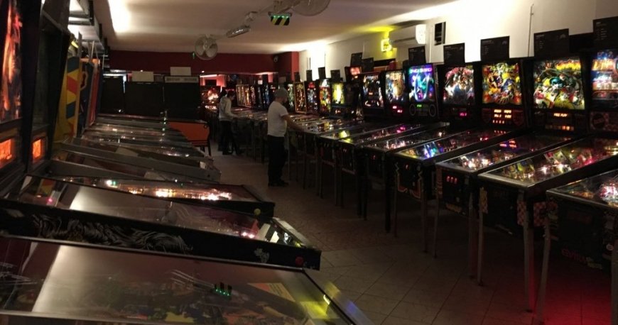 موزه پین بال بوداپست موزه پین بال بوداپست