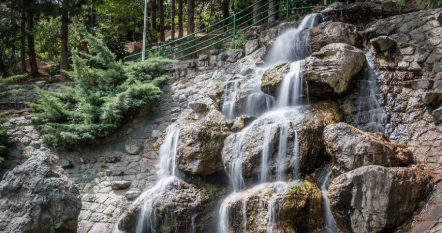 پارک سنگی جمشیدیه