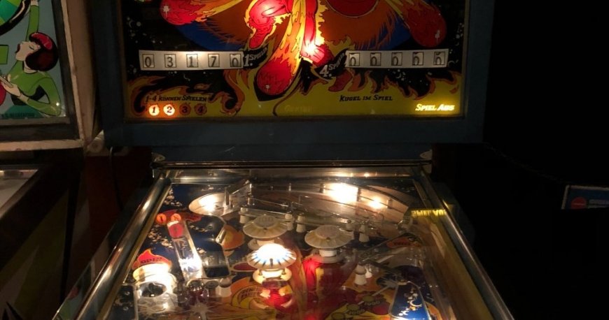 موزه پین بال بوداپست موزه پین بال بوداپست