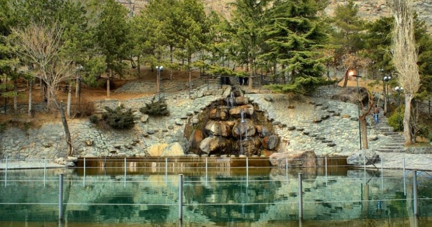 پارک سنگی جمشیدیه