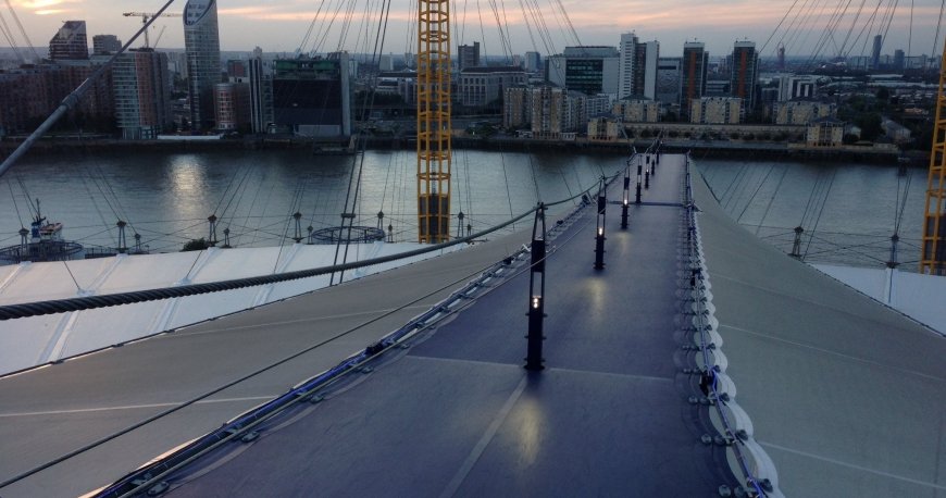 بام اوتو (O2) لندن