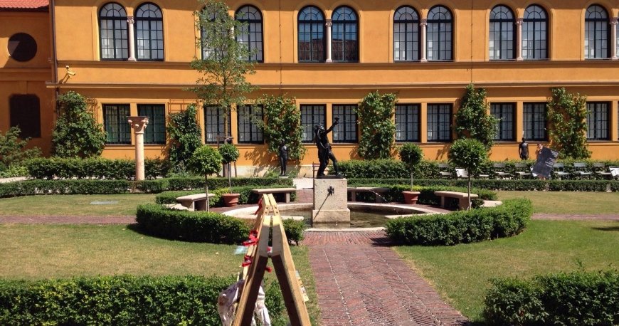 مونیسیپال گالری مونیخ مونیسیپال گالری مونیخ