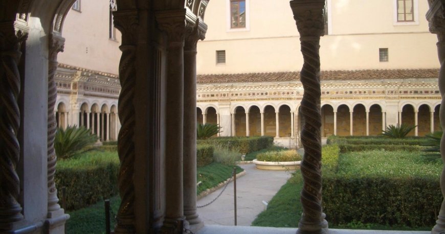 کلیسای باسیلیا دی سان پائولو فوری لمورا رم