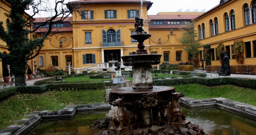 مونیسیپال گالری مونیخ مونیسیپال گالری مونیخ