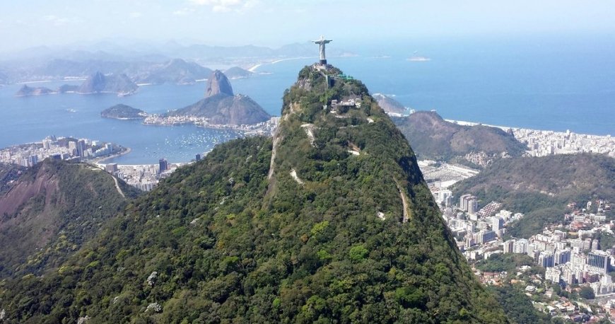 تندیس مسیح ناجی (ع) ریودوژانیرو