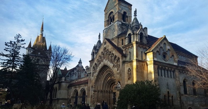 قلعه واجدا هونیاد بوداپست