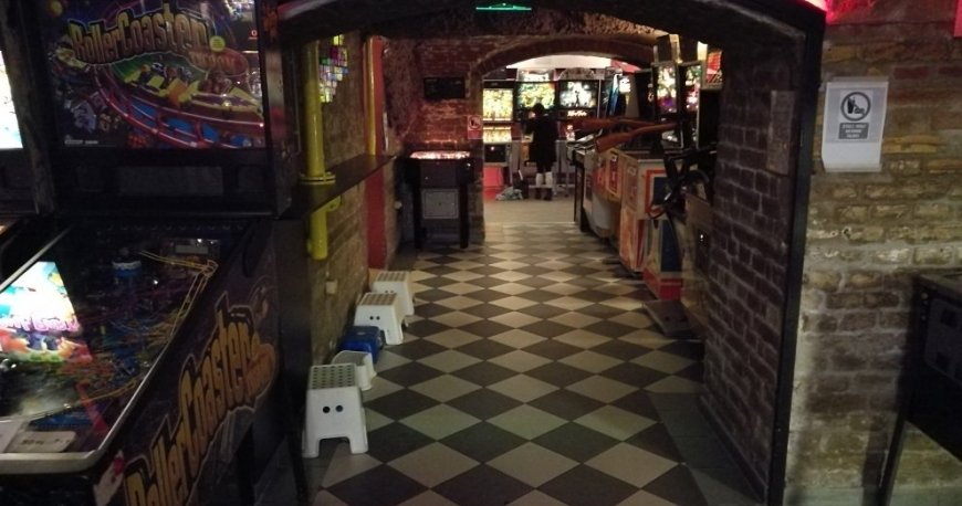 موزه پین بال بوداپست موزه پین بال بوداپست