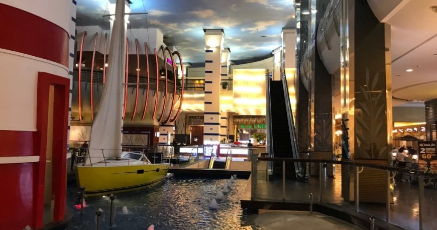 مرکز خرید اقیانوس آرام