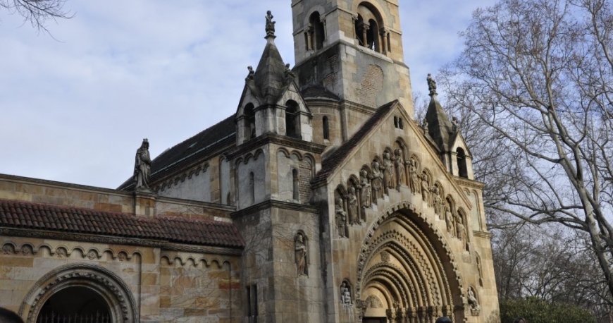 قلعه واجدا هونیاد بوداپست