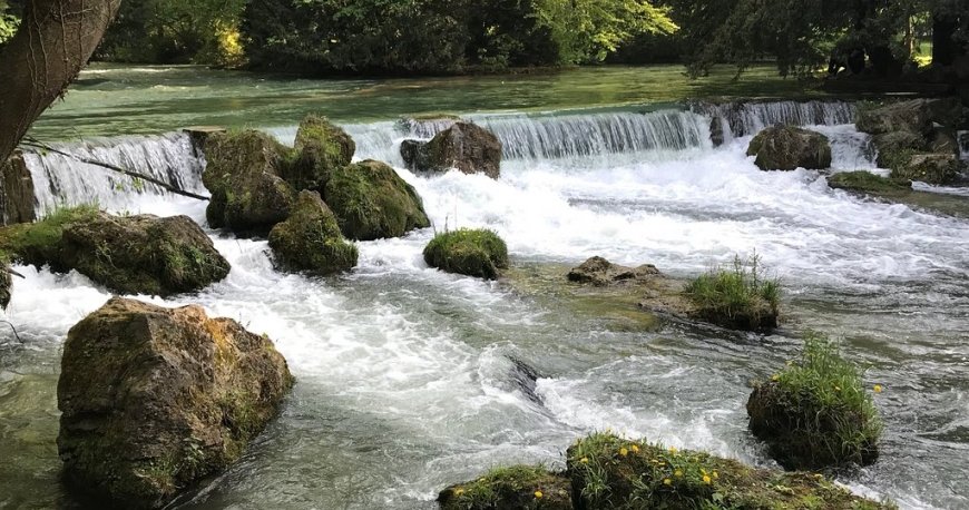 باغ انگلیسی مونیخ باغ انگلیسی مونیخ