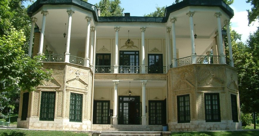 کاخ نیاوران