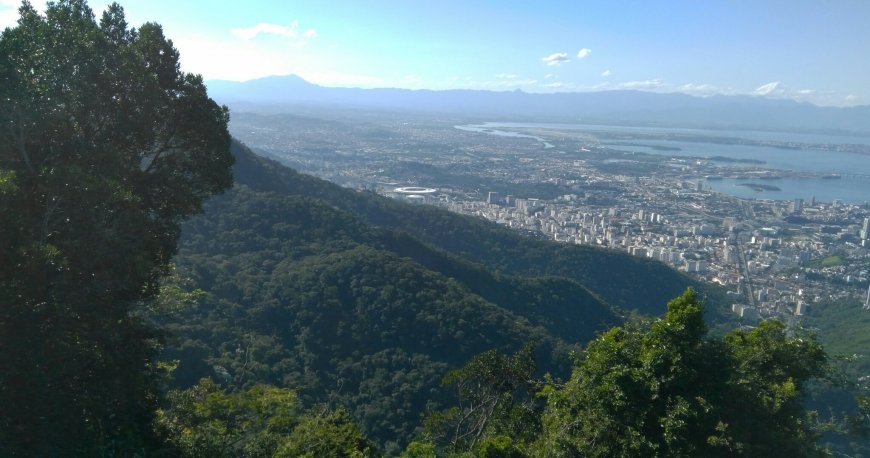 تندیس مسیح ناجی (ع) ریودوژانیرو