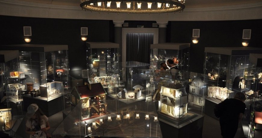 موزه عروسک ورشو