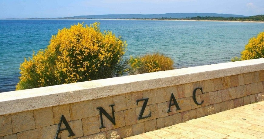 آیوالیک آیوالیک