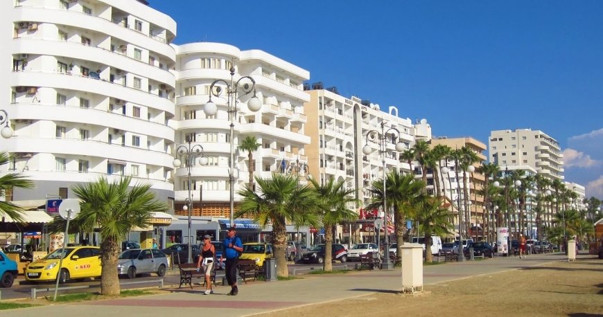 لارناکا لارناکا